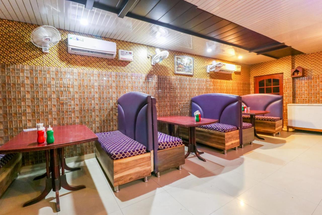 Oyo 6908 Hotel Royal City Āzamgarh Exteriér fotografie