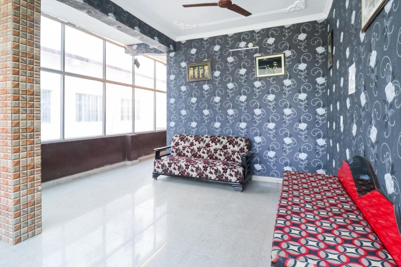 Oyo 6908 Hotel Royal City Āzamgarh Exteriér fotografie